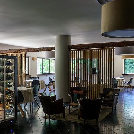 Essenza Hotel Verrès Exteriör bild
